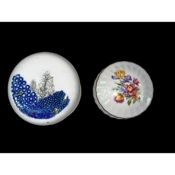 2 Ceramic Oval Trinket Box Floral Motif Gold Rim Blue White Lidded Dish Dainty - Picture 2 of 7